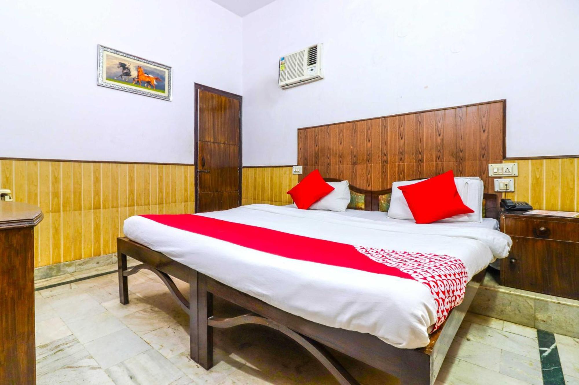 Hotel O Prem Chunaria Moradabad Exteriör bild